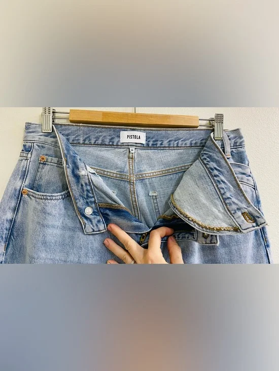 Pistola Light Wash Bobbie Mid Rise Loose Straight Leg Cross Front Jeans Size 29 - Picture 6 of 8